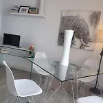 Des Artistes Apartman
