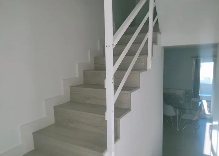 Des Artistes Apartment