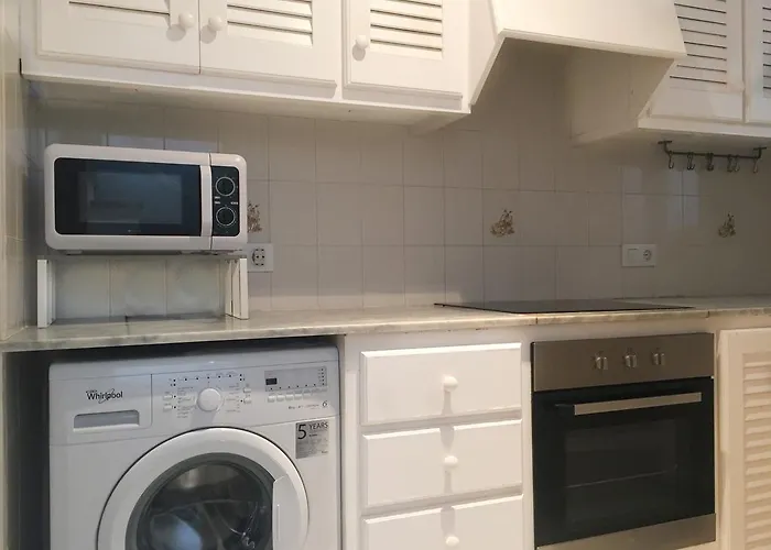 Des Artistes Apartment